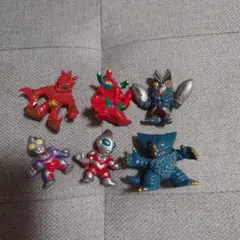 ウルトラマン　ミニフィギュア　セット