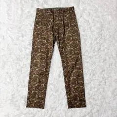Item thumbnail for item 1828b646-2ef7-458d-8cdb-f995adb8c9dd