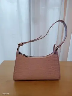 ピンク クロコ型押し ショルダーバッグ