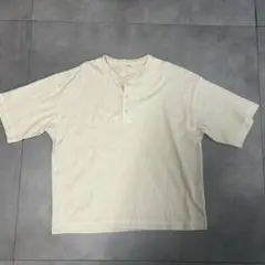 GU Tシャツ クリーム色 半袖