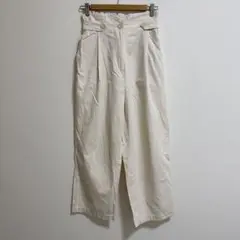 ハイウエストパンツ