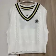 サンリオキャラクターコラボ テニスプレイヤー気分のニットベスト〈パティ＆ジミー〉