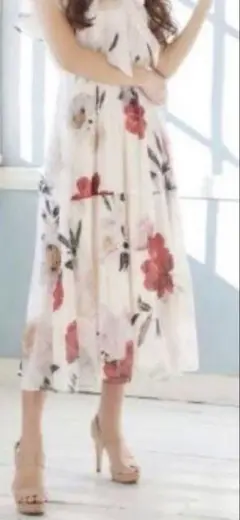 ベリンダ　花柄　ロングワンピース