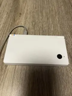 ニンテンドーDSi 本体 ホワイト