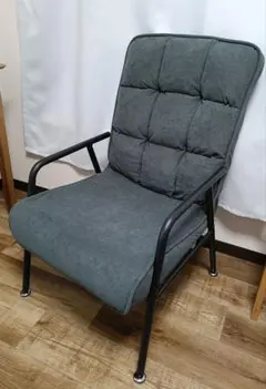 座椅子 肘掛け 脚付き ダークグレー