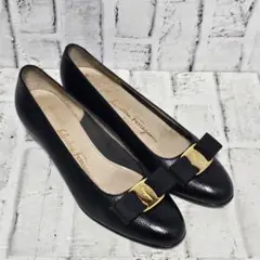 Salvatore Ferragamo フェラガモ パンプス ヴァラ