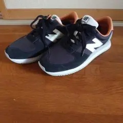 ニューバランス420Mスニーカー