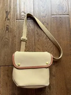 エイボンミニ　ショルダーバッグ