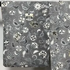 ※C375正絹　袷　小紋　蝶々　唐花　金銀彩　極美品　着物