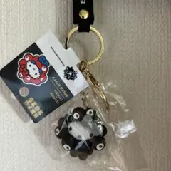 ハローキティ　関西大阪万博 黒ミャクミャク サンリオ 立体マスコットキーホルダー