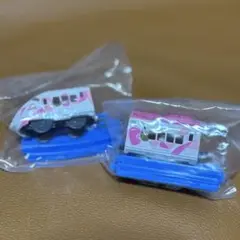 カプセルプラレール 人気の新幹線編 ハローキティ新幹線 中間車 後尾者 レール