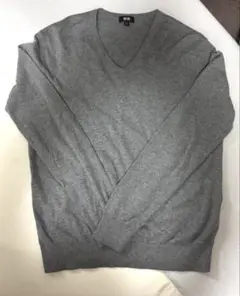 UNIQLO グレー Vネックニットセーター M