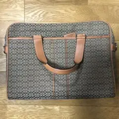 コーチ シグネチャービジネスバック