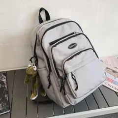 ✰ヒット商品✰ リュック 大容量 灰 レディース メンズ 韓国 デイバッグ