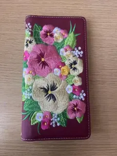★20%オフ ARROWS 5G F-51A スマホケース パンジー刺繍