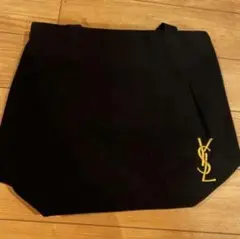 イヴ・サンローラン　トートバッグ　新品同様　翌日発送　刺繍　ノベルティー　黒