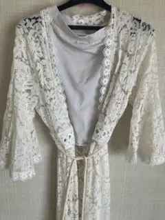 イタリア製ミラノ　パール白　ノースリーブ Tシャツ　未使用近い　綺麗　美品