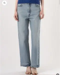 Levi's RIBCAGE ストレートジーンズ 24