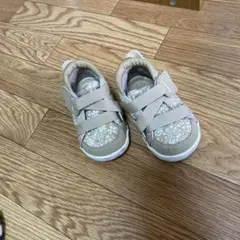 IFME 花柄ベージュキッズシューズ