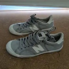 21 New Balance グレー スニーカー