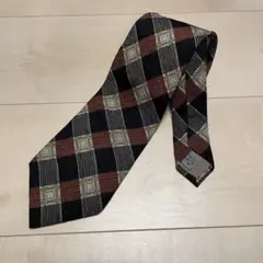 ネクタイ　ダーバン