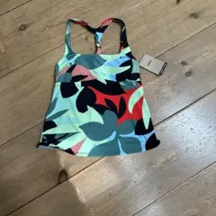 NIKE ナイキ　水着トップ　アクティブ　未使用　タグ付き　パット付き水着