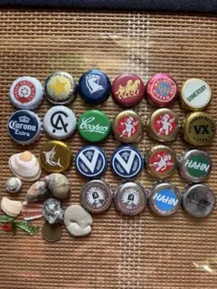 メルボルンの街中　海岸でひらった瓶ビールのふたシーグラス貝殻＆石＆コイン