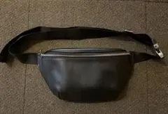 GU リアルレザーボディバッグ ブラック 黒 本革