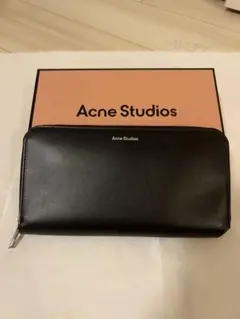 Acne Studios レザーブラックラウンドファスナー長財布