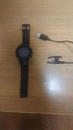 スント 5、ランニングスマートウォッチです。 中古品。よろしくお願いいたします。
