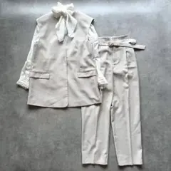 美品 stole. ストラ 単品使い可 ジレ パンツ セットアップ ベージュ
