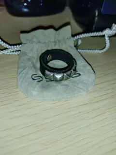 Silas　スタッズリング