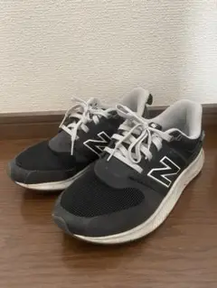 New Balance UA900 ブラック