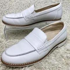 『美品』ペダラ 3E ローファー マニッシュシューズ スリッポン 白　アシックス