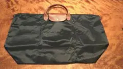 ロンシャンプリアージュXL紺色旅行バック