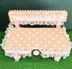 ピンクの水玉模様ハンドメイドソファ