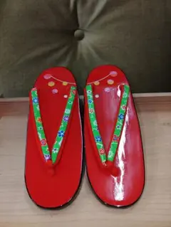 下駄 wooden clogs