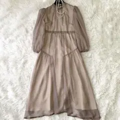 シフォン長袖ワンピース 薄いベージュ