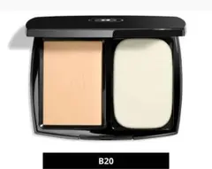 CHANEL ウルトラ タン コンパクト