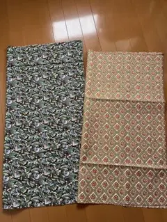 ゴブラン織りハギレ2種類