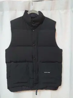 CANADA GOOSE カナダグース ダウン ベスト ブラック
ダウンベスト