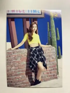 TWICE ツウィ