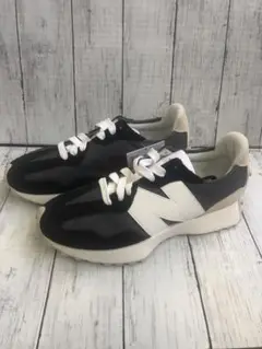 未使用　New Balance U327FE BLACK 24 2025年最新】U327FEの人気アイテム - メルカリ