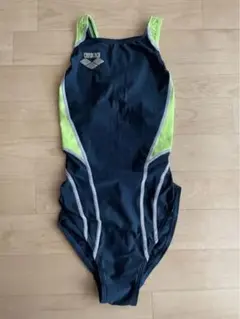 アリーナ 競泳水着 nux