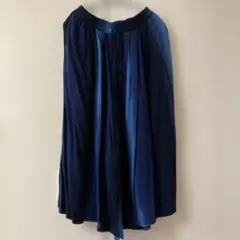 ダークブルー ガウチョパンツ フレアシルエット