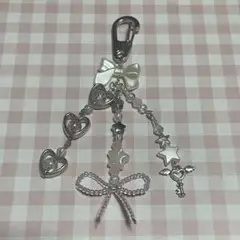 ビーズキーホルダー ハンドメイド 白 ぴんく