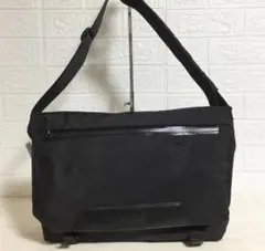 Item thumbnail for item b31debe1-3b4f-4833-b0bb-b53e6550dc1b