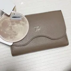 二つ折り財布