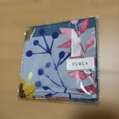 新品未開封‼️FURLA スカーフ　ブルー　イエロー　ピンク　葉っぱ　リーフ　花