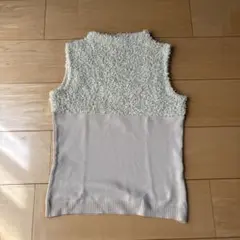 ノースリーブ　タンクトップ　ベージュ　ゴールド　Mサイズ